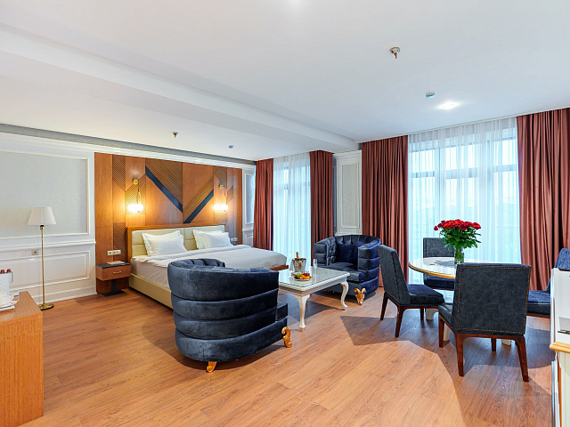 Номер «Роял»